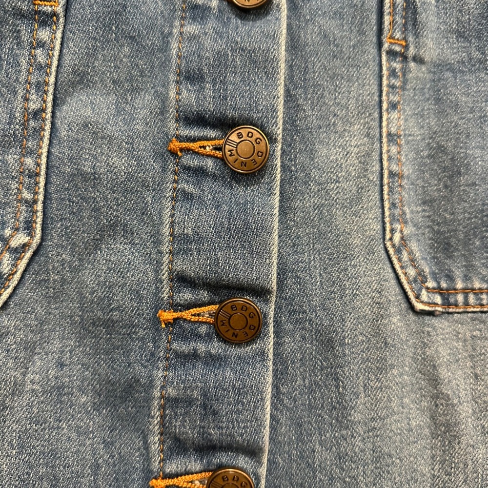 BDG Urban Outfitters Blue Denim Button Front Mini Skirt Raw Hem Womens Small - Picture 2 of 6